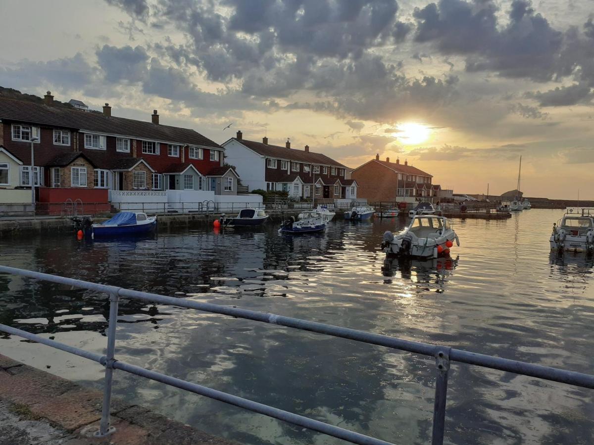 Inner Harbour Cottage Портрийт Екстериор снимка